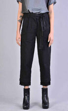 A39B SM16325 Black Pants Woman
