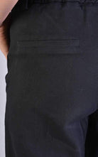 A39B SM16325 Black Pants Woman