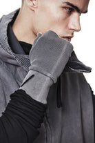 W5226 GLOVES UNISEX BLACK / GREY THOM KROM