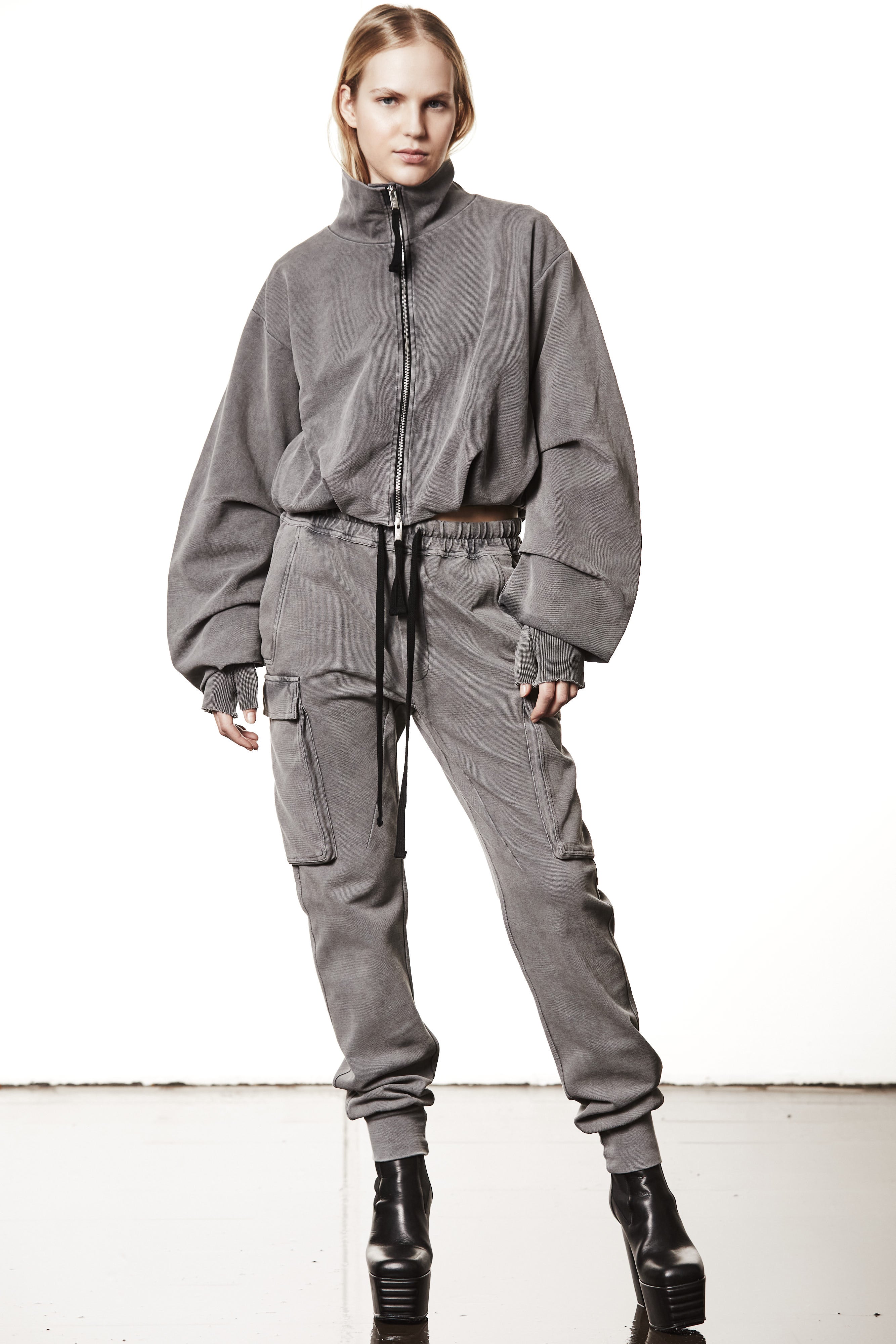 W5226 GLOVES UNISEX BLACK / GREY THOM KROM