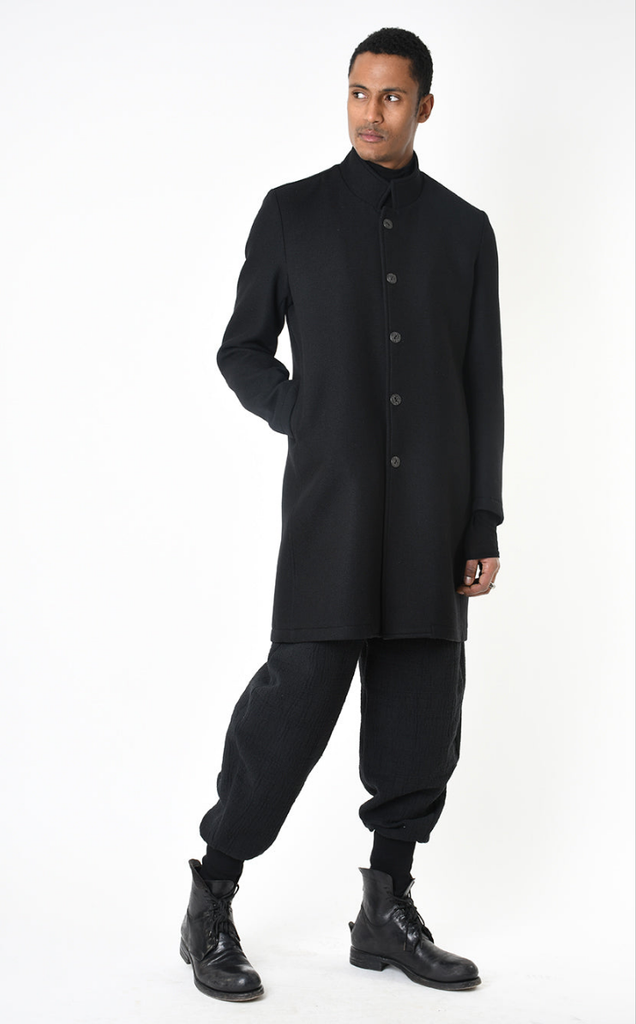 A33P regular coat in black wool blend with button closure and pockets.