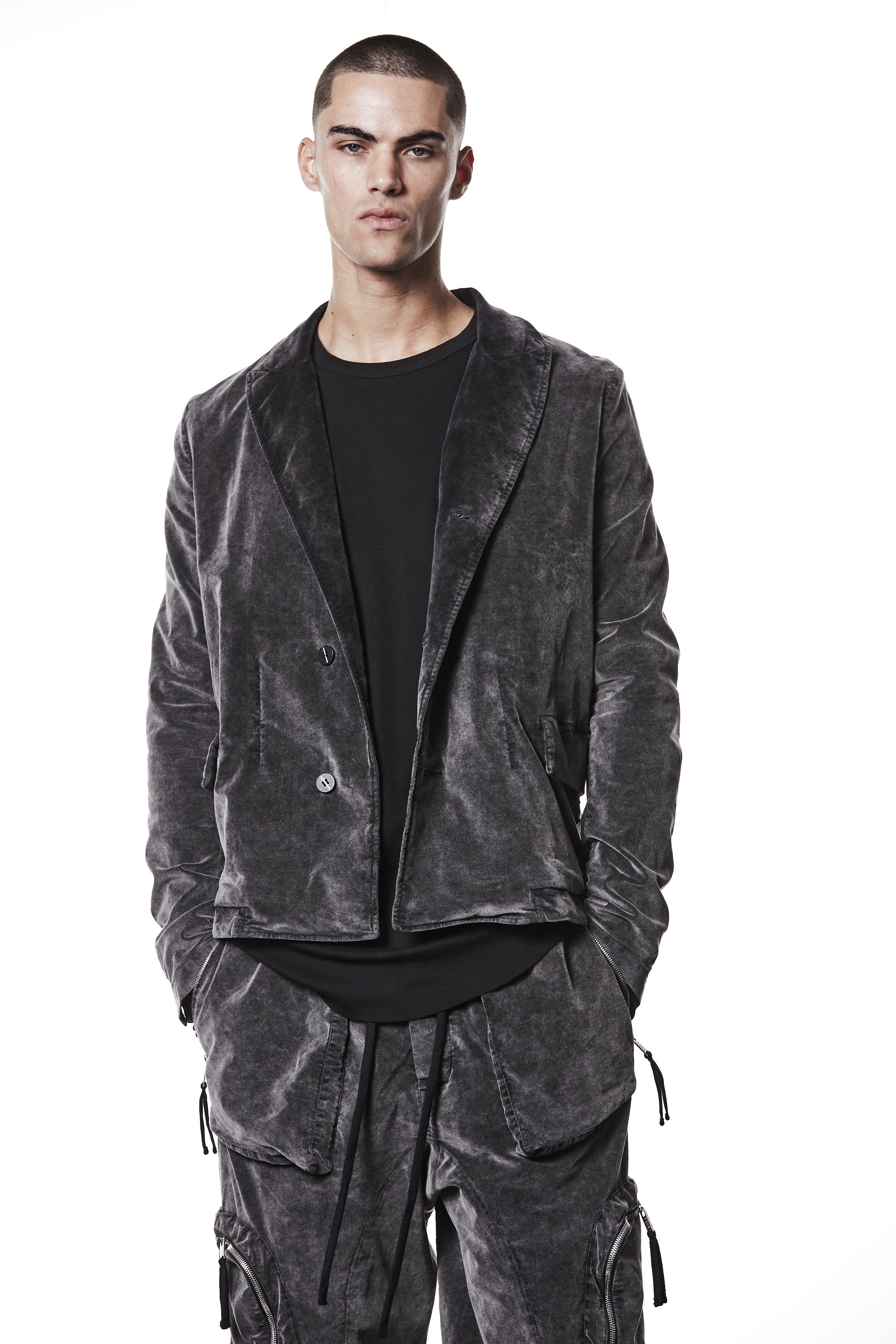 M B 58 used grey – Men’s blazer in washed grey cotton with shawl collar, two-button closure, and flap pockets. THOM KROM