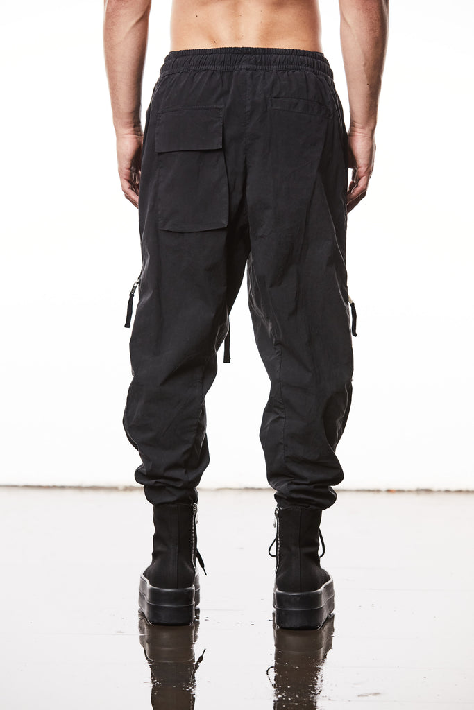 T3M P 1025 woven cargo trousers black.