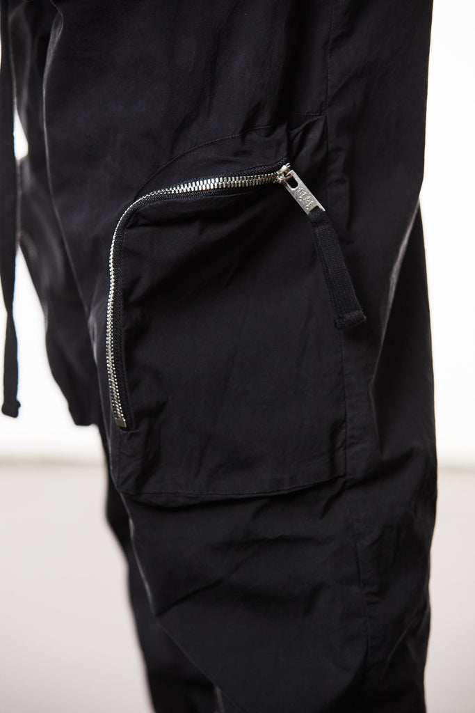 T3M P 1025 woven cargo trousers black.