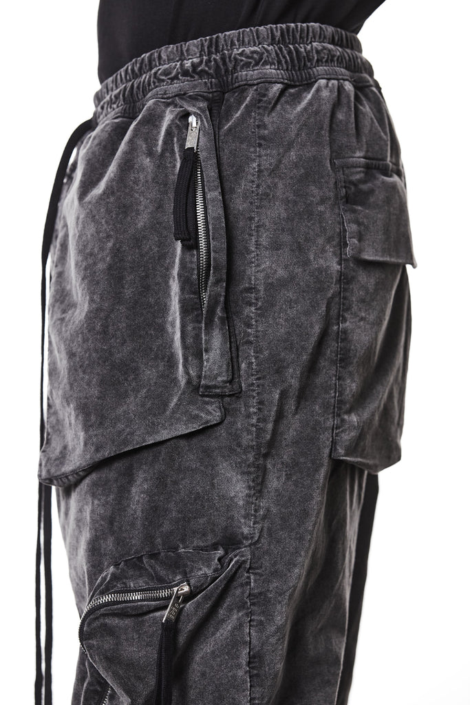 M P 21 – Used Grey Men’s cargo trousers in washed grey with zip/flap pockets, drawstring waist, and elastic cuffs THOM KROM