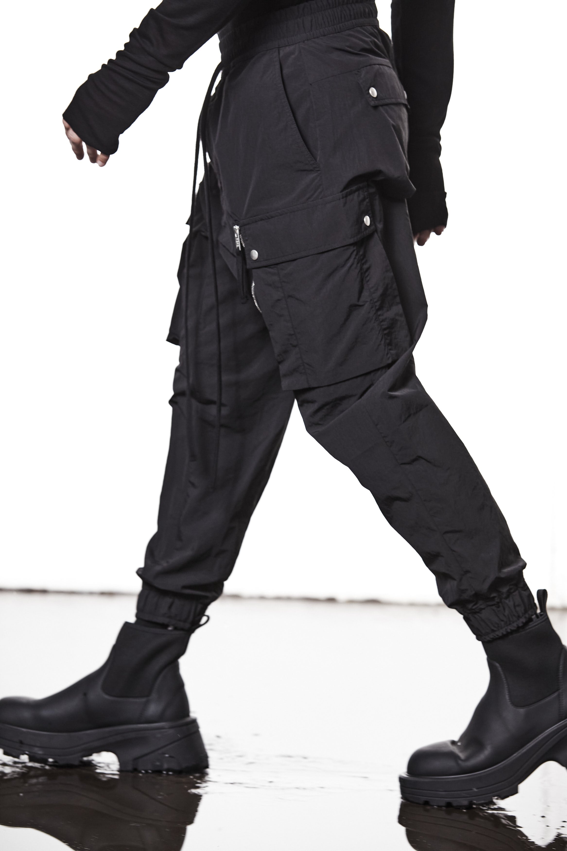 M P 26 Black Cargo Pants – Multi-Pocket Design with Elastic Waist and Cuffs Black Man THOM KROM