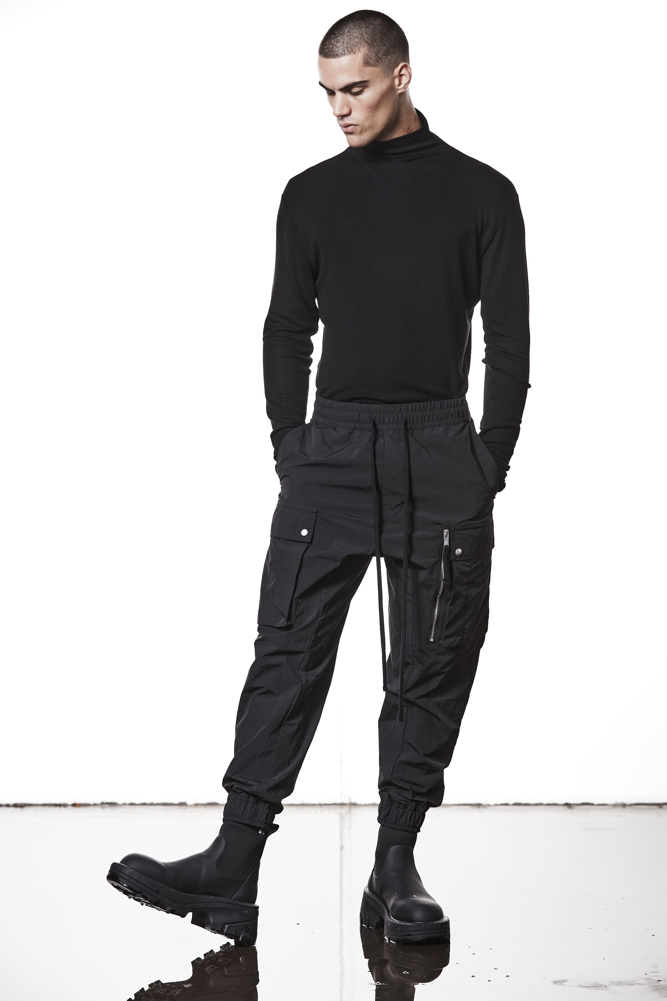 M P 26 Black Cargo Pants – Multi-Pocket Design with Elastic Waist and Cuffs Black Man THOM KROM