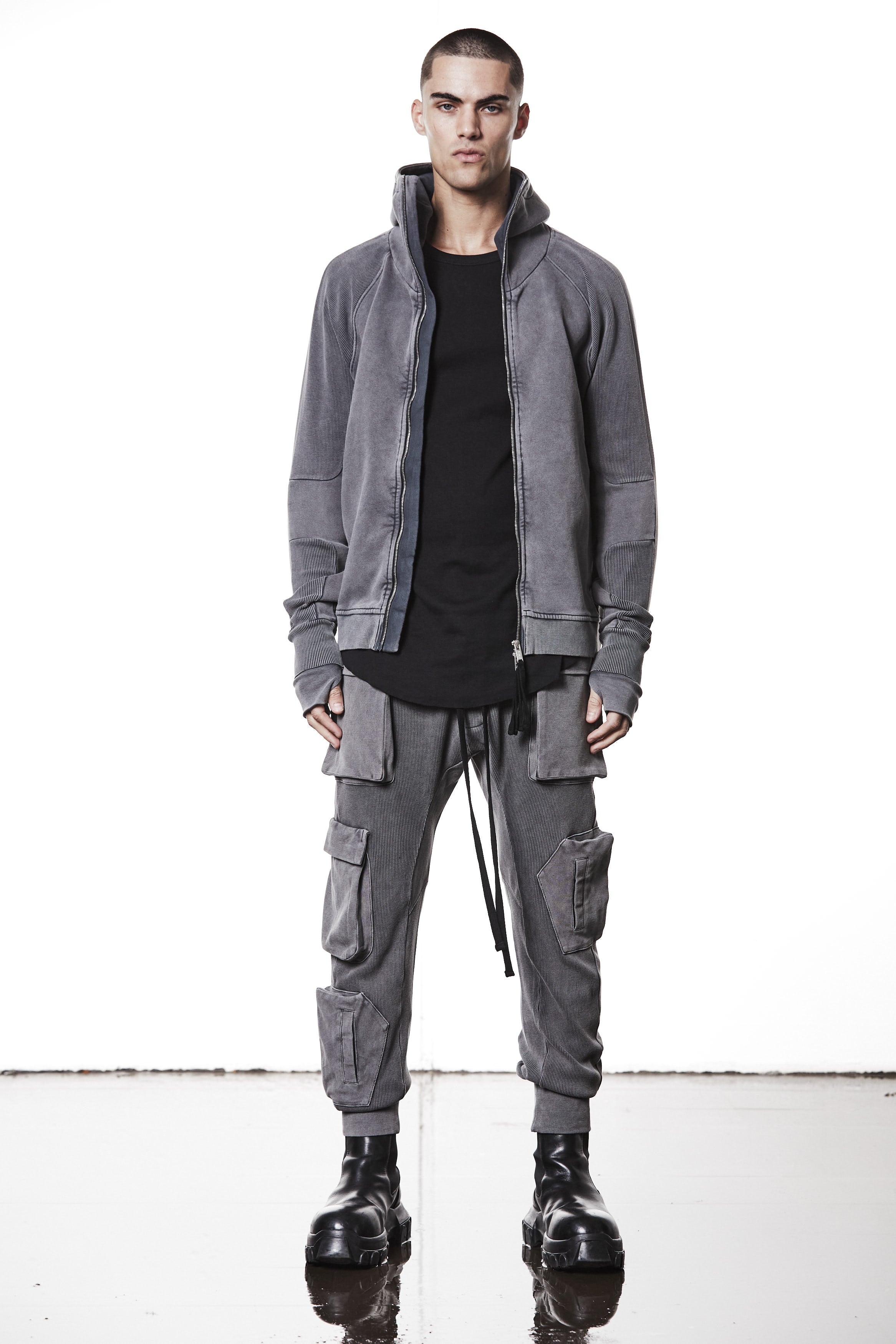 M SJ 691 – Zip Hoodie High Neck Ribbed Panel Sleeves Thumbhole Cuffs Used Grey - Man, Hoodies, Hoodies, TEPHRA