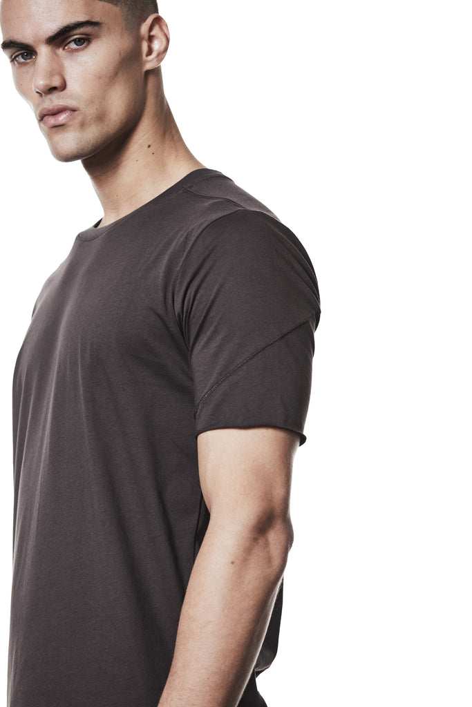 M TS 872 – Fitted Short-Sleeve T-Shirt Asymmetric Back Seam Night Brown-Man THOM KROM