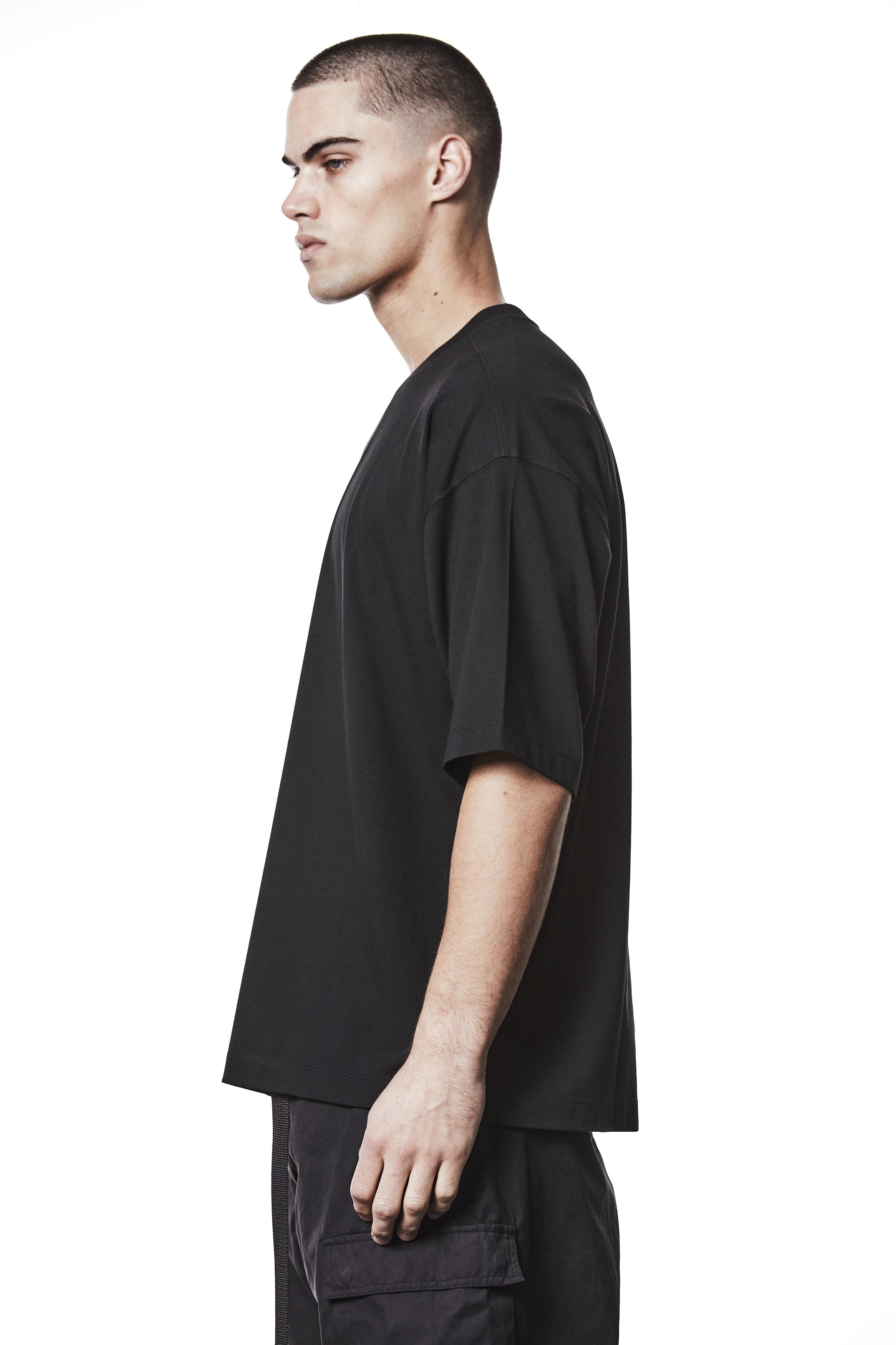 M TS 881 – Oversized Short-Sleeve T-Shirt Graphic Back Print Black - Man THOM KROM