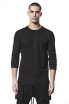 M TS 895 – Fitted 3/4 Sleeve Top – Ribbed Texture with Exposed Seams Black Man THOM KROM