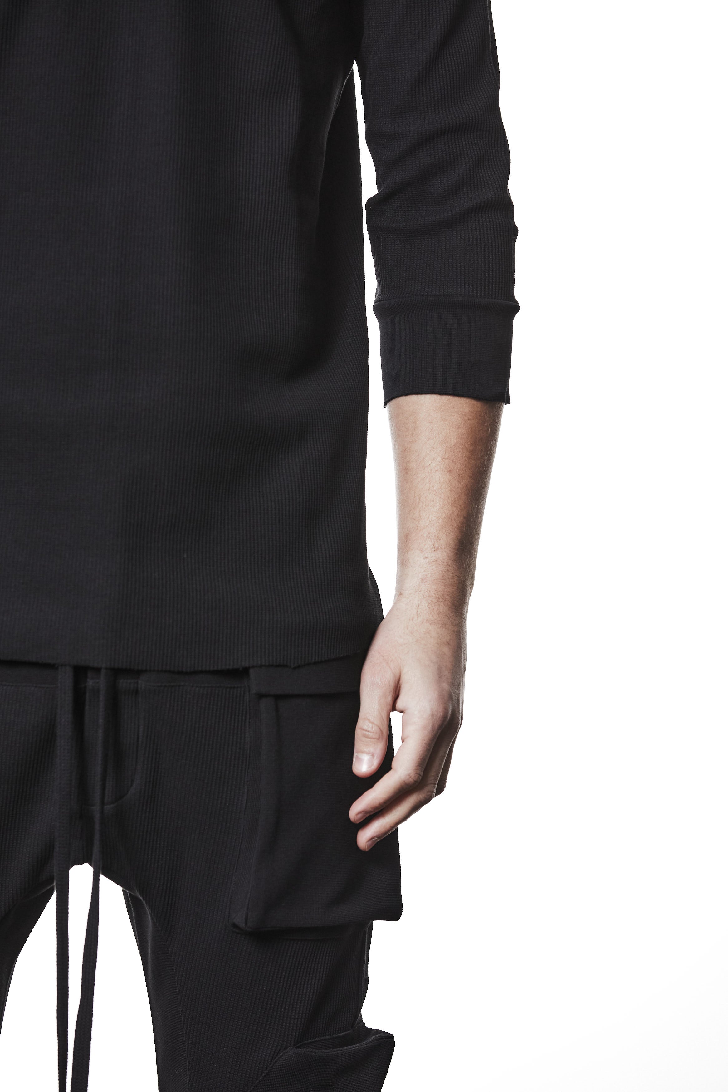 M TS 895 – Fitted 3/4 Sleeve Top – Ribbed Texture with Exposed Seams Black Man THOM KROM