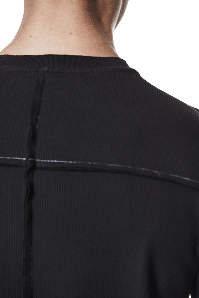 M TS 895 – Fitted 3/4 Sleeve Top – Ribbed Texture with Exposed Seams Black Man THOM KROM