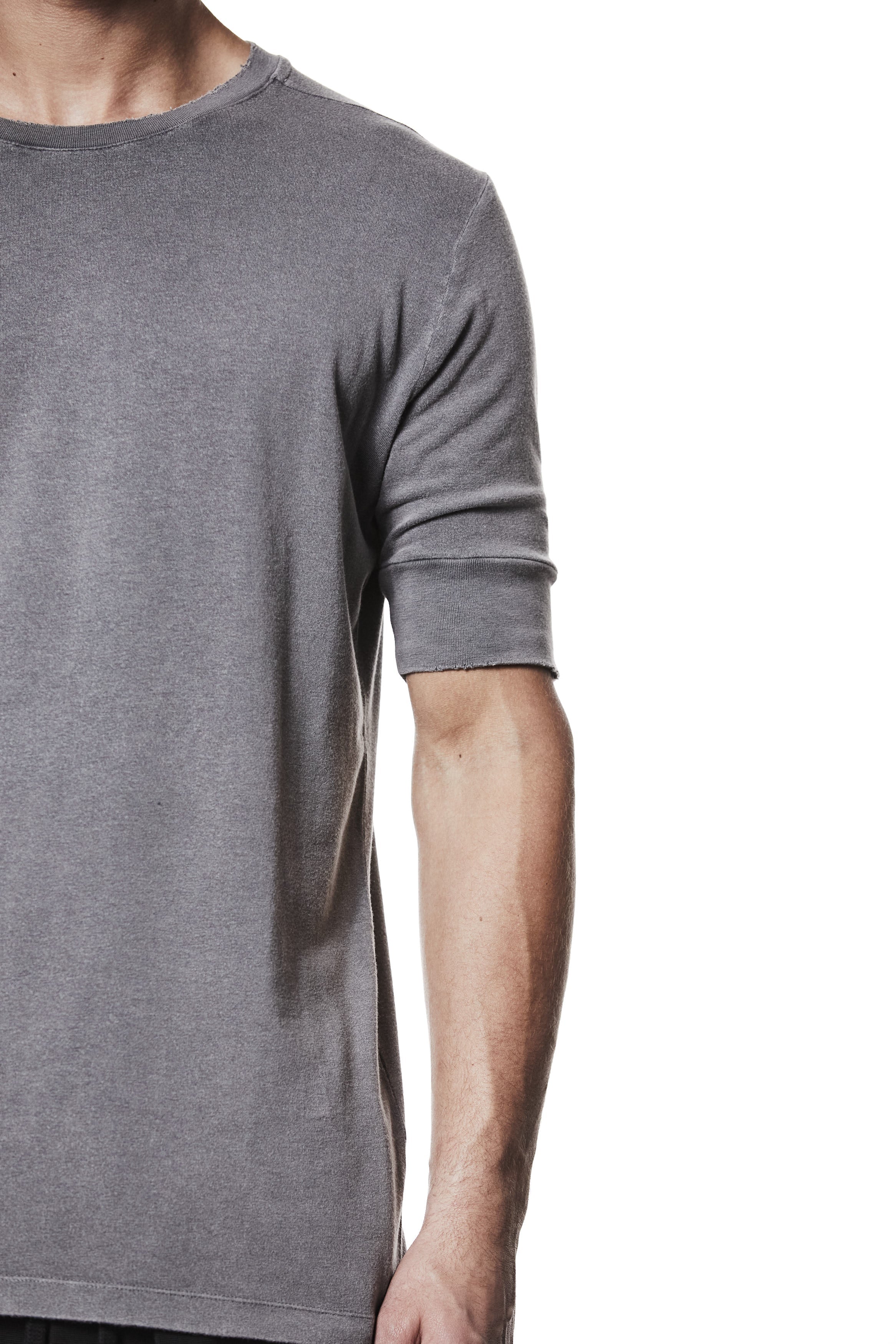 M TS 903 – Fitted Short-Sleeve T-Shirt Extended Cuffs Raw Edge Used Grey - Man THOM KROM