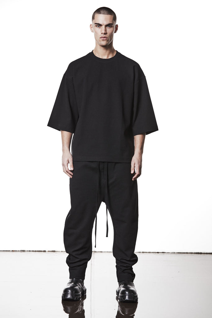 M TS 906 Black Oversized T-Shirt – Wide Sleeves and Relaxed Fit Black Man THOM KROM