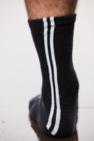 T3 S1025 middle high socks black