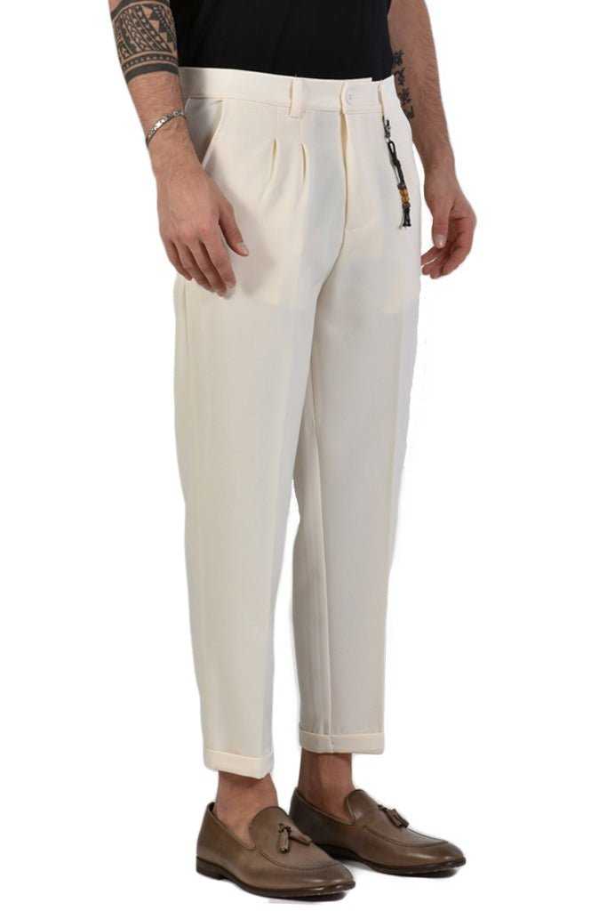 TR2ZX77LT23X ECRU stretch trousers.