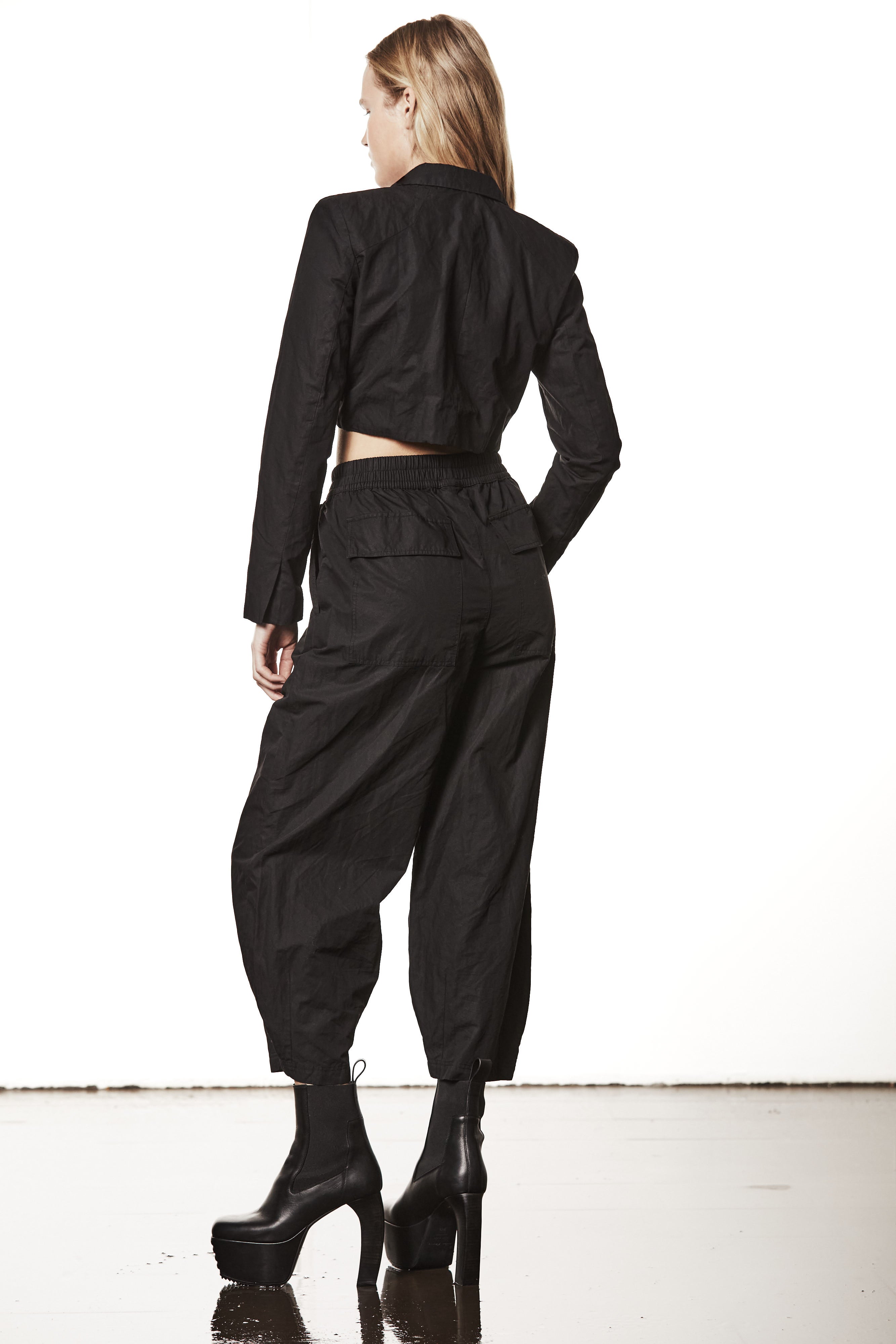 W B 326 WOMAN JACKET BLACK THOM KROM