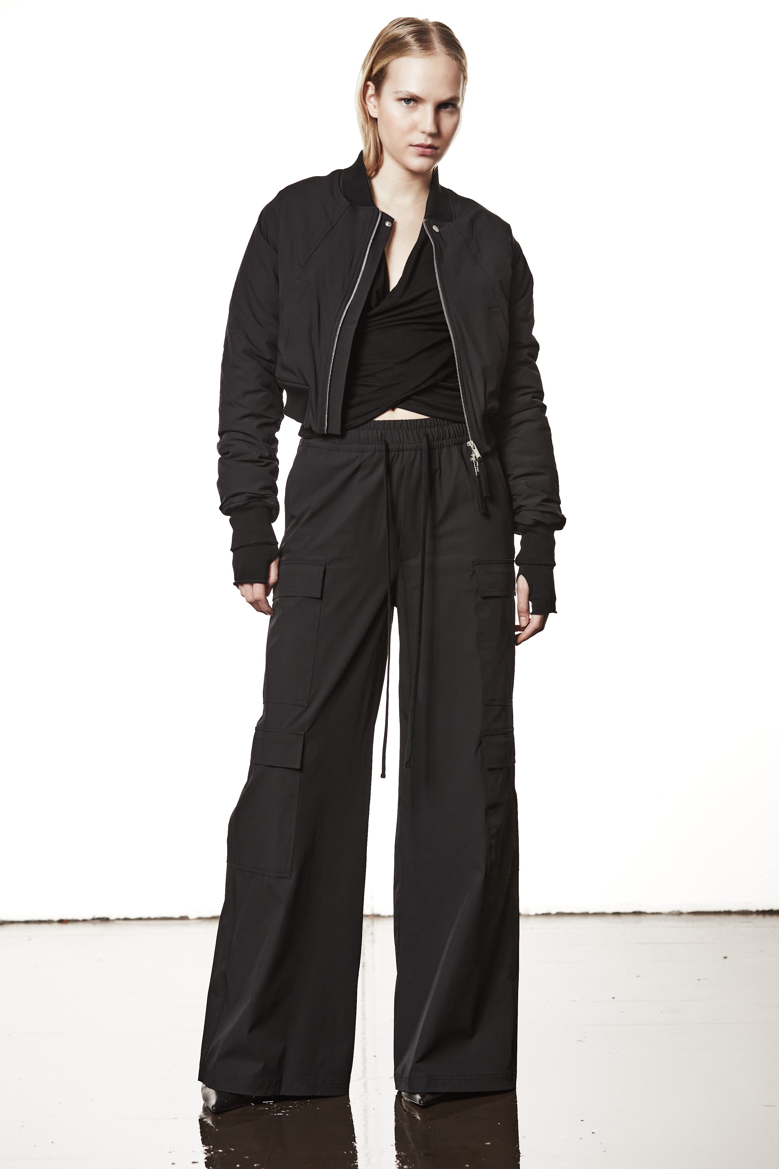 W J 21326 WOMAN JACKET BLACK THOM KROM