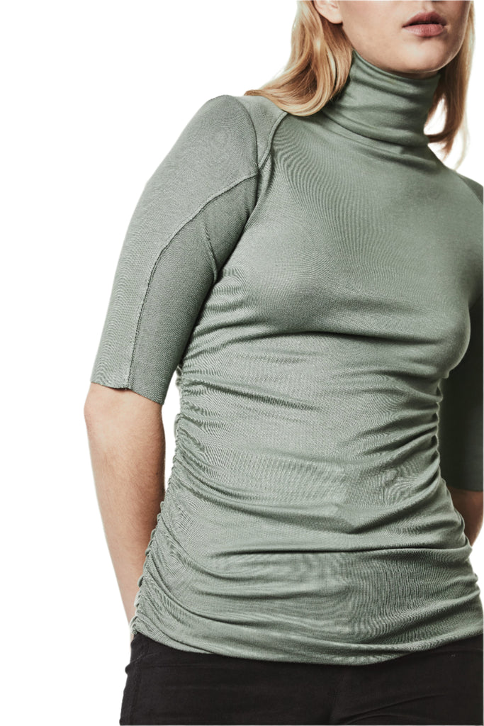 W TS 60326 TOP WOMEN DAY GREEN TEPHRA