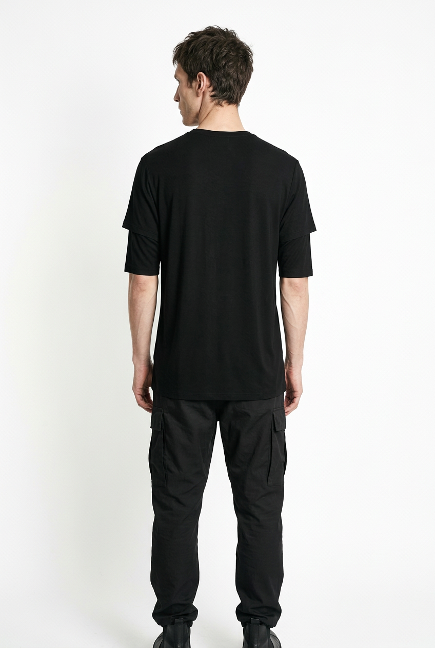 LA HAINE INSIDE US M1358 T-shirt in black — back view