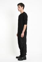 LA HAINE INSIDE US M1358 T-shirt in black — side profile view