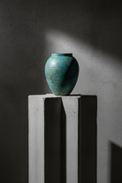 Turquoise vase 28 portrait 5