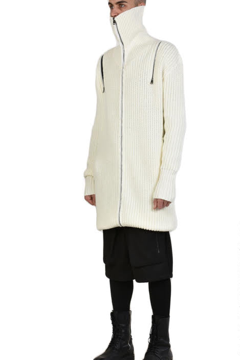 A33J FILLED25 CARDIGAN in Oversized Knit White - Black