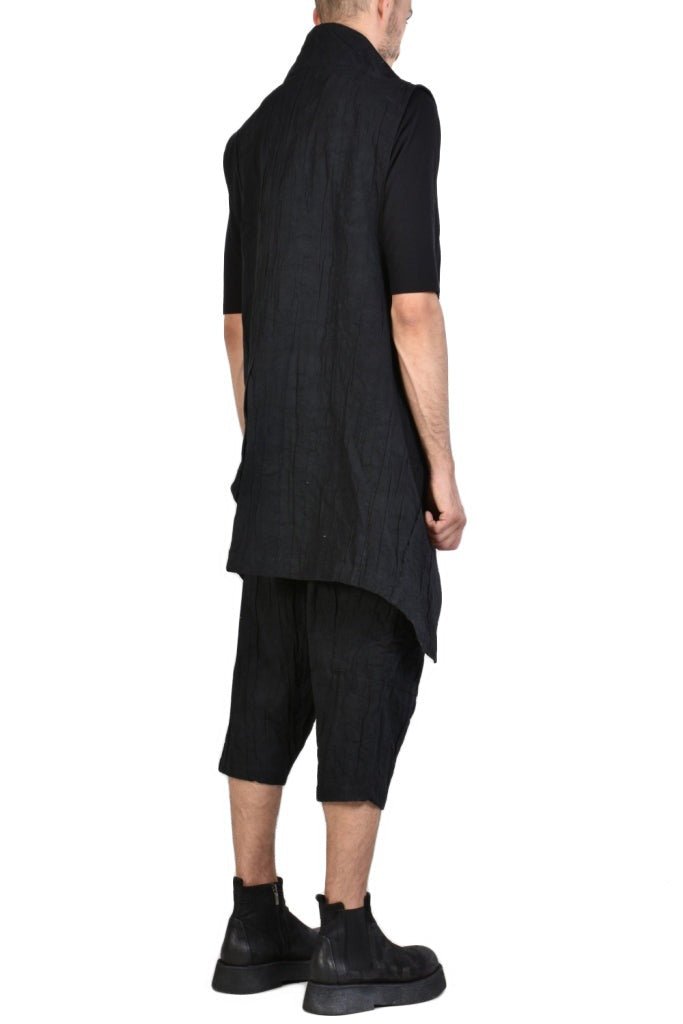 A33Z MIUMPRE23BLACKRevamp your wardrobe with our trendy Cotton Linen Vest. This irresistible piece features an oversized fit, a button closure, and multiple pockets for a touch of funcVestsLA HAINE INSIDE USTEPHRAA33Z MIUMPRE23BLACK
