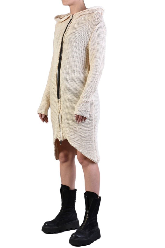A34J ANGELICA23BEIGEDWrap yourself in cozy style with our Long Cardigan. This captivating piece features a knitted design, a button closure, and a stylish hood. Here's why you'll want toCoats & JacketsLA HAINE INSIDE USTEPHRAA34J ANGELICA23BEIGED