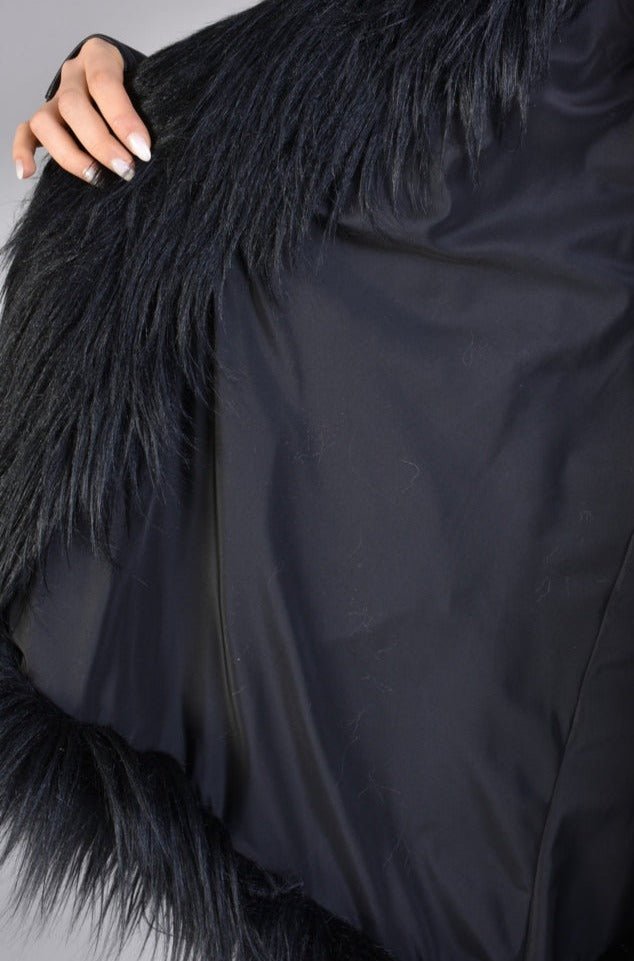 A34Q LW527 BLACK Lined Faux Fur Sleeveless Coat - TEPHRA