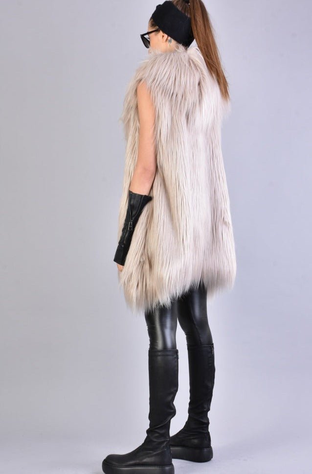 A34Q LW52723 SAND Lined Faux Fur Sleeveless Coat - TEPHRA