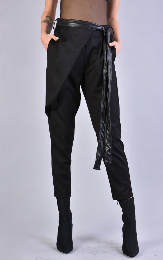 A34R LW51223 BLACK









Welcome to our online avant-garde store, where sophistication meets innovation, and style knows no boundaries. Introducing our Fluid Regular Trousers, a trPantsLA HAINE INSIDE USTEPHRAA34R LW51223 BLACK