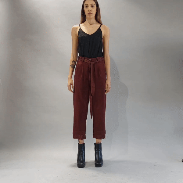 A39B SM163BLOOD









Introducing our exquisite Gabardine Trouser, a masterpiece of avant-garde fashion that exudes sophistication and style. Crafted with meticulous attention tpantsLA HAINE INSIDE USTEPHRAA39B SM163BLOOD