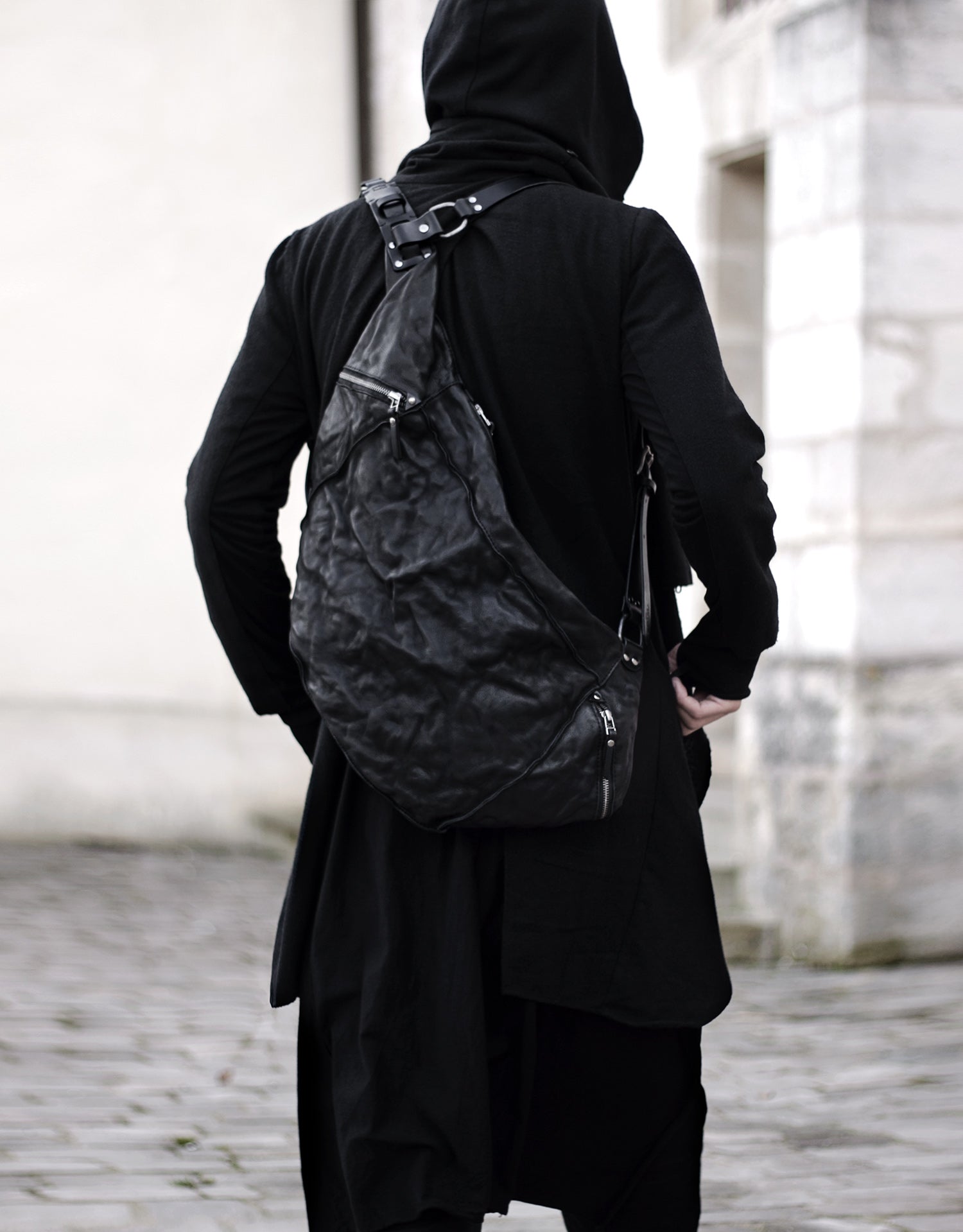 A3TEPHRA 1423BLACKWelcome to our online avant-garde boutique, where the extraordinary meets everyday functionality. Prepare to be enthralled by the Agro Backpack/Shoulder Bag—a captivAccessori UnisexTEOTEPHRAA3TEPHRA 1423BLACK
