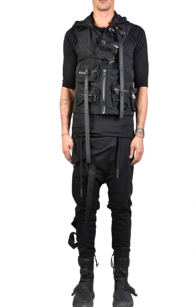 TR3P GIGGS23 Black Vest Man - TEPHRA