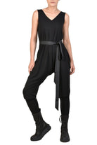 TR4J KIDDO23BLACK
Introducing our latest Over Jumpsuit made of premium viscose that guarantees both comfort and style! With a low crotch design and V-neckline, this jumpsuit is perfeJumpsuitsLA HAINE INSIDE USTEPHRATR4J KIDDO23BLACK