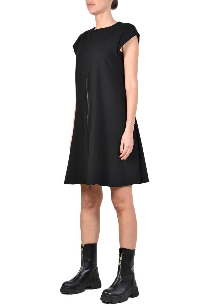 TR4M MAGNA23BLACKIntroducing the perfect addition to your wardrobe - our stretch fleece flared dress! With its flattering silhouette and comfortable stretch fleece fabric, this dressApparel & AccessoriesLA HAINE INSIDE USTEPHRATR4M MAGNA23BLACK