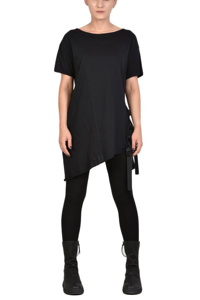 TR4M SIDE23BLACK
Looking for a statement piece that's both edgy and stylish? Look no further than our cotton asymmetric t-shirt. With its unique real cut design and dramatic lateralwomanLA HAINE INSIDE USTEPHRATR4M SIDE23BLACK